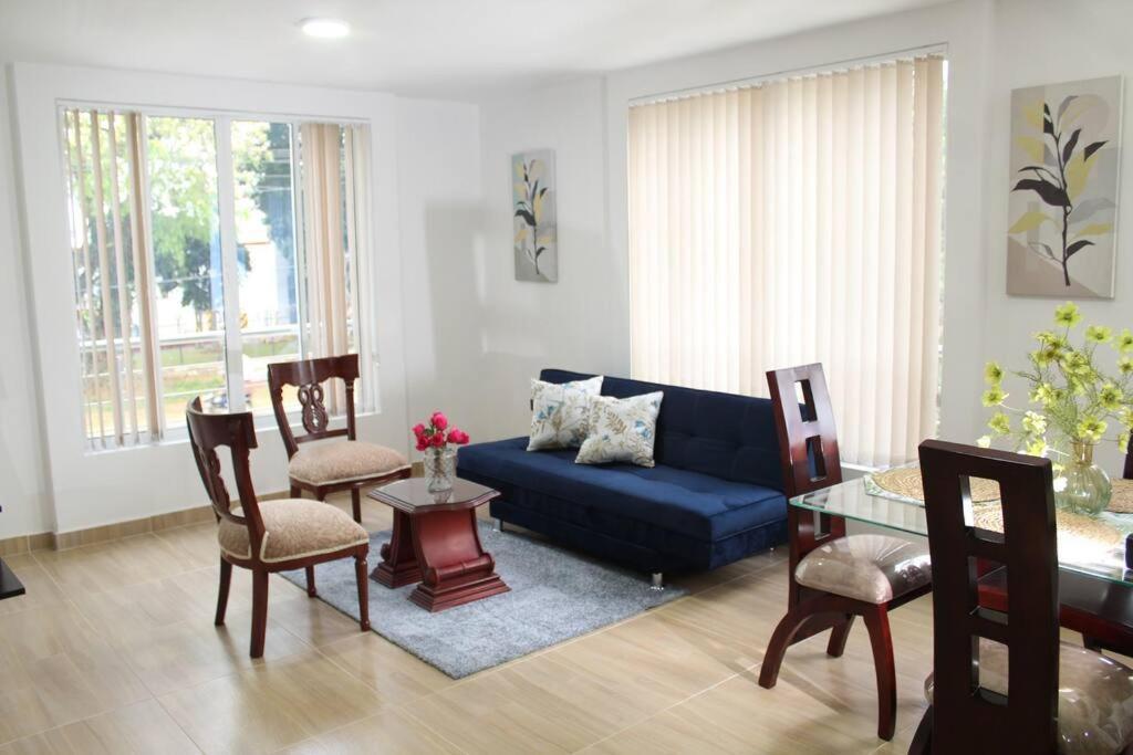 Lindo Apartamento Con Estacionamiento Буга Екстериор снимка