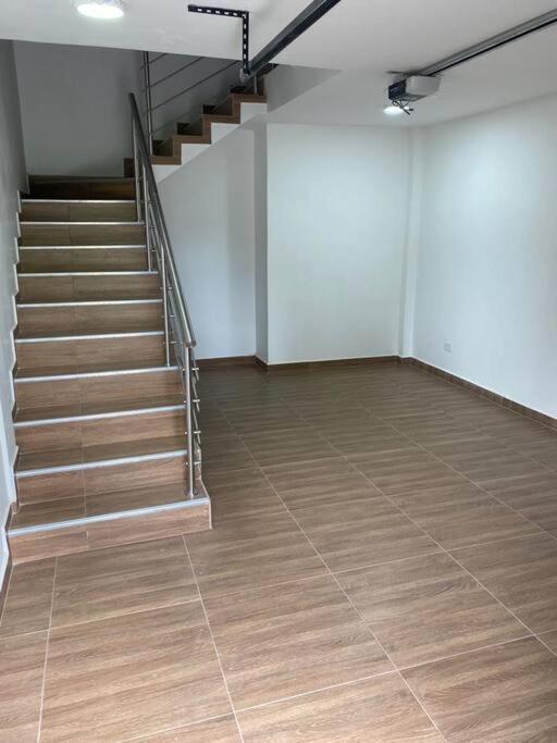 Lindo Apartamento Con Estacionamiento Буга Екстериор снимка